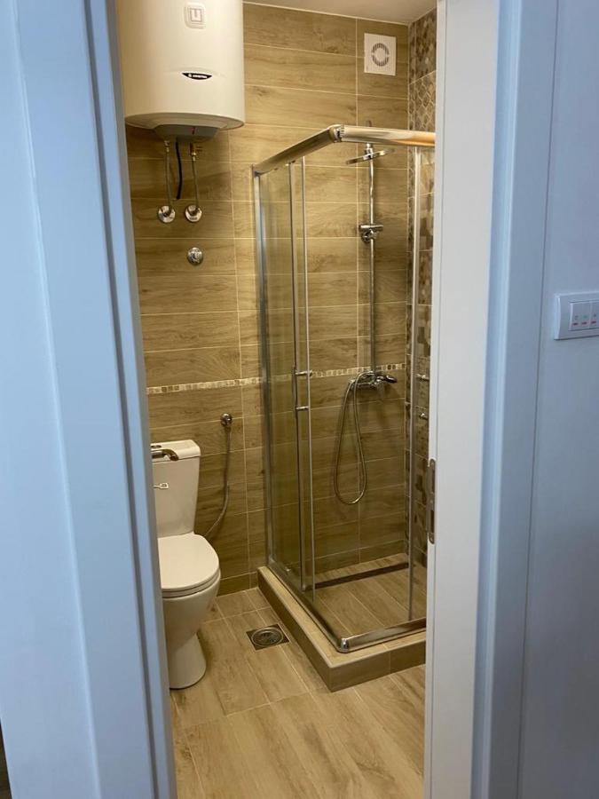 Garden Apartmani 3 ベオグラード エクステリア 写真
