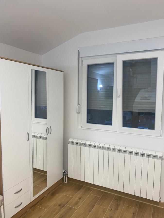 Garden Apartmani 3 ベオグラード エクステリア 写真