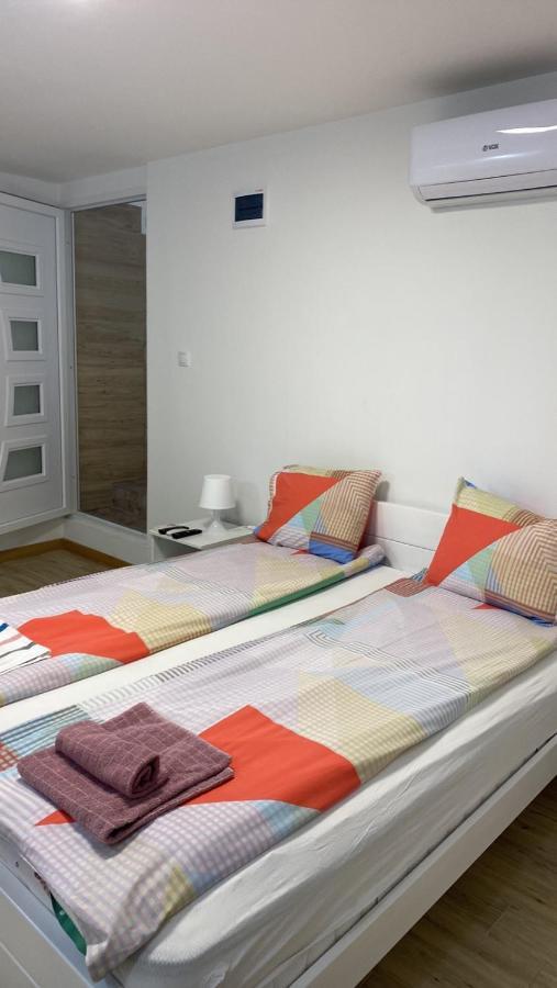 Garden Apartmani 3 ベオグラード エクステリア 写真