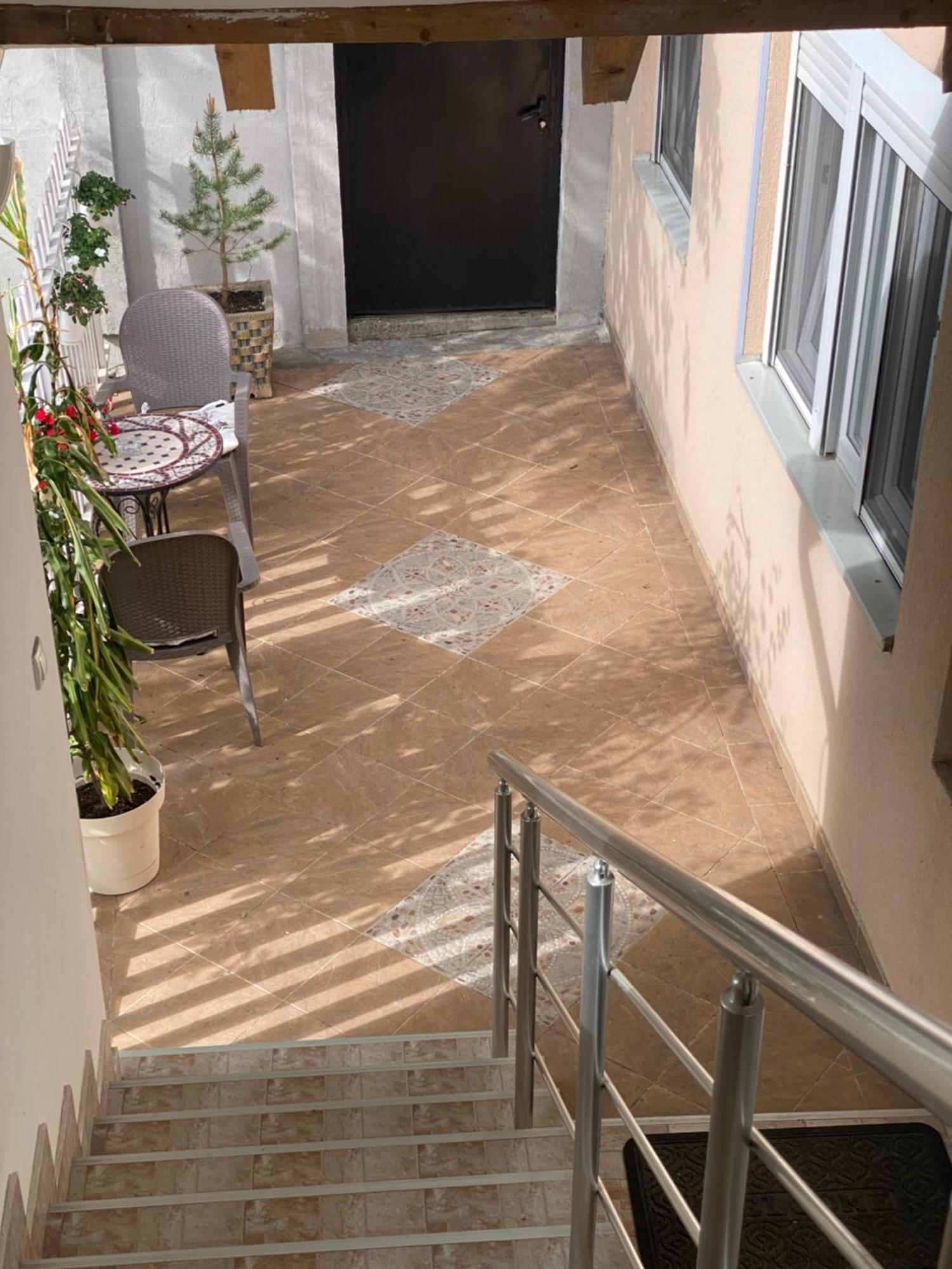 Garden Apartmani 3 ベオグラード エクステリア 写真